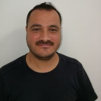 Porträt: Hr. Özer